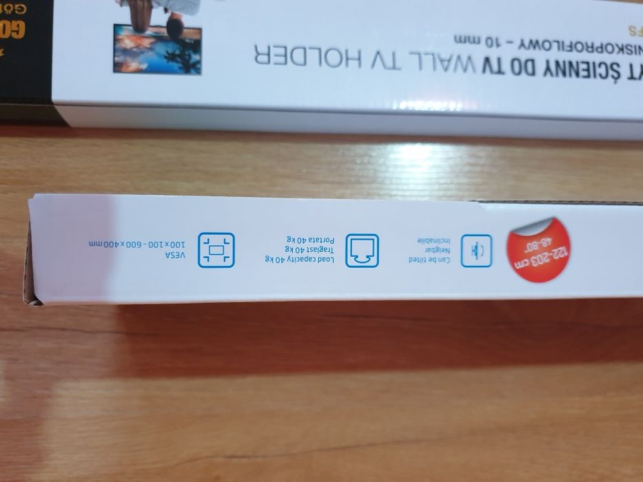 Zestaw montażowy TV na ścianie uchwyt wieszak hdmi led