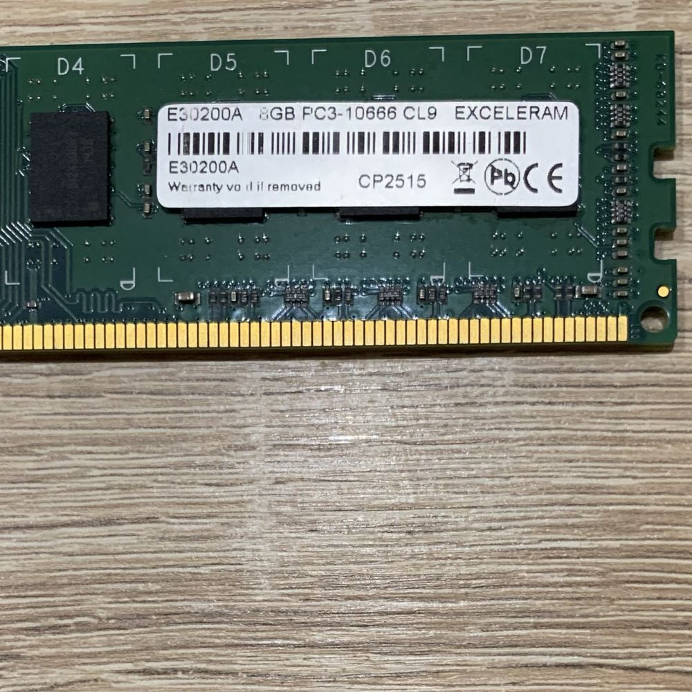 ОЗУ Exceleram 8 GB E30200A