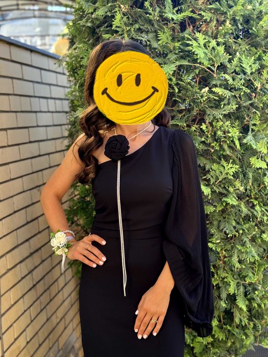 Продам нарядное элегантное платье