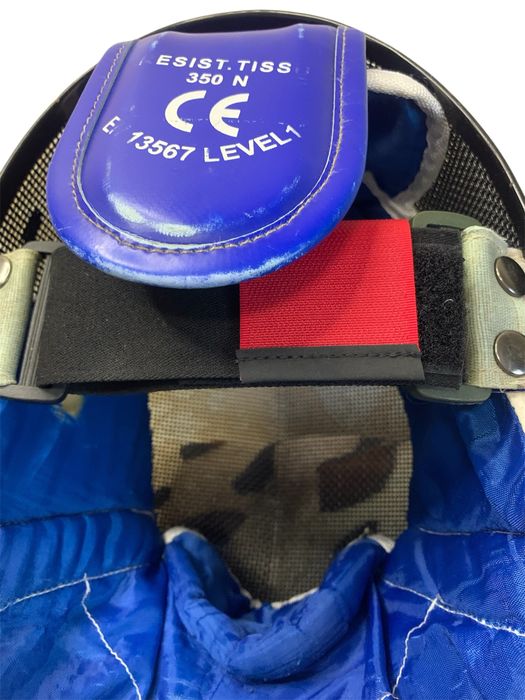 Маска для фехтування