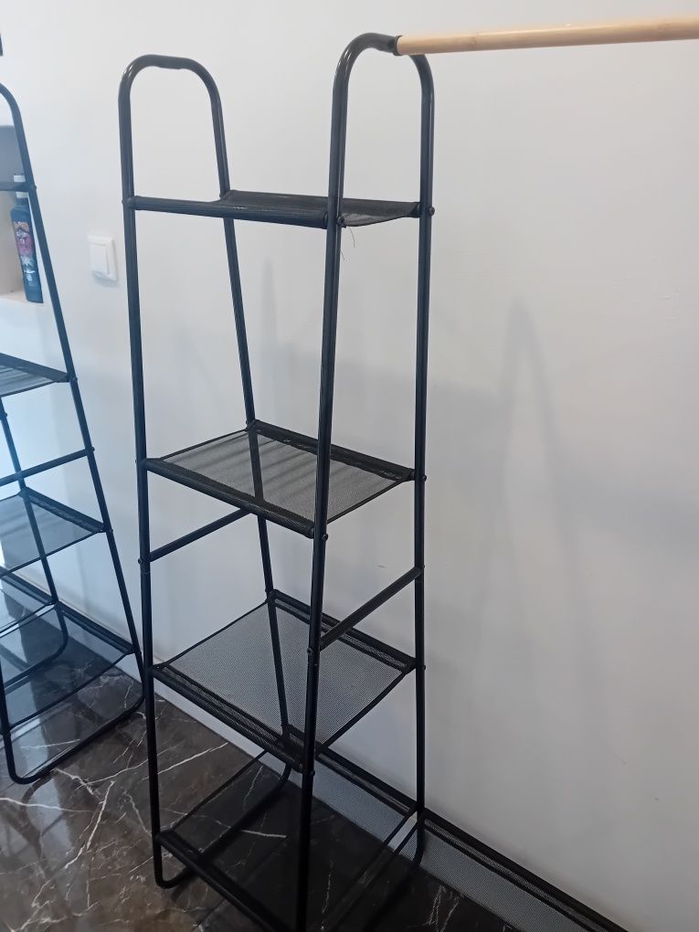 Cabide de chão para quarto