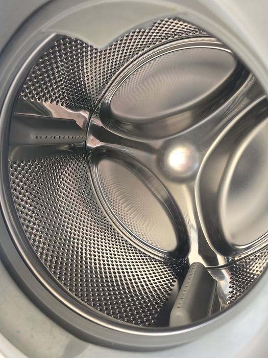 Продам стиральную машину