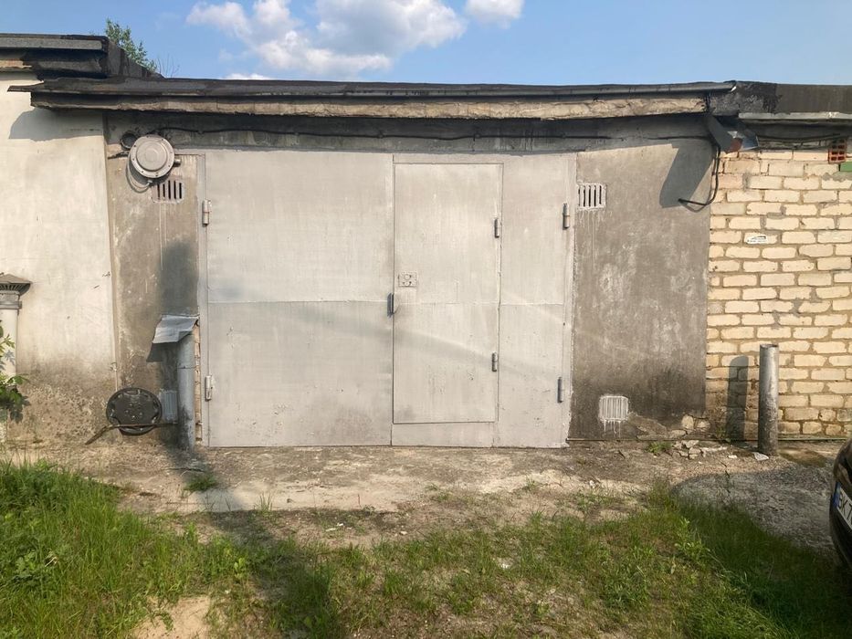 Продам гараж район Околиця Вараш