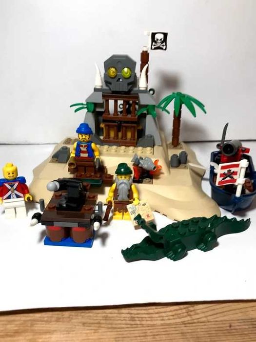 Lego Pirates 6241 Loot Island