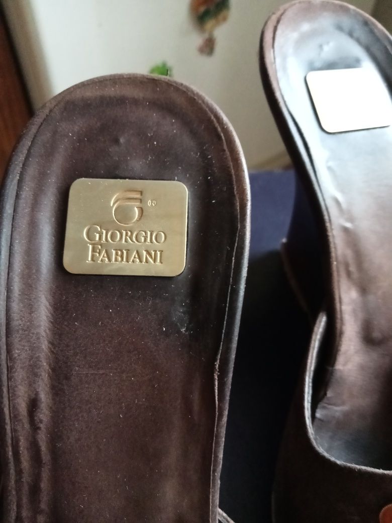 Продам жён.босоножки - шлепанцы Giorgio Fabiani, р.36