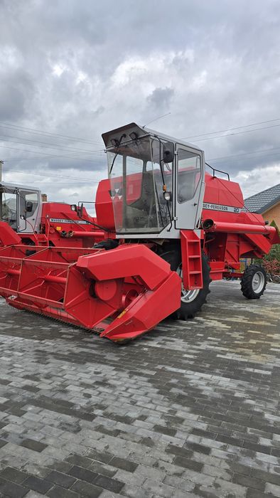 Комбайн масей фергусон MF20