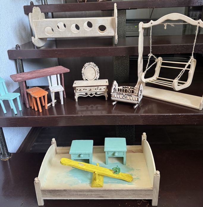 Іграшкові деревʼяні меблі