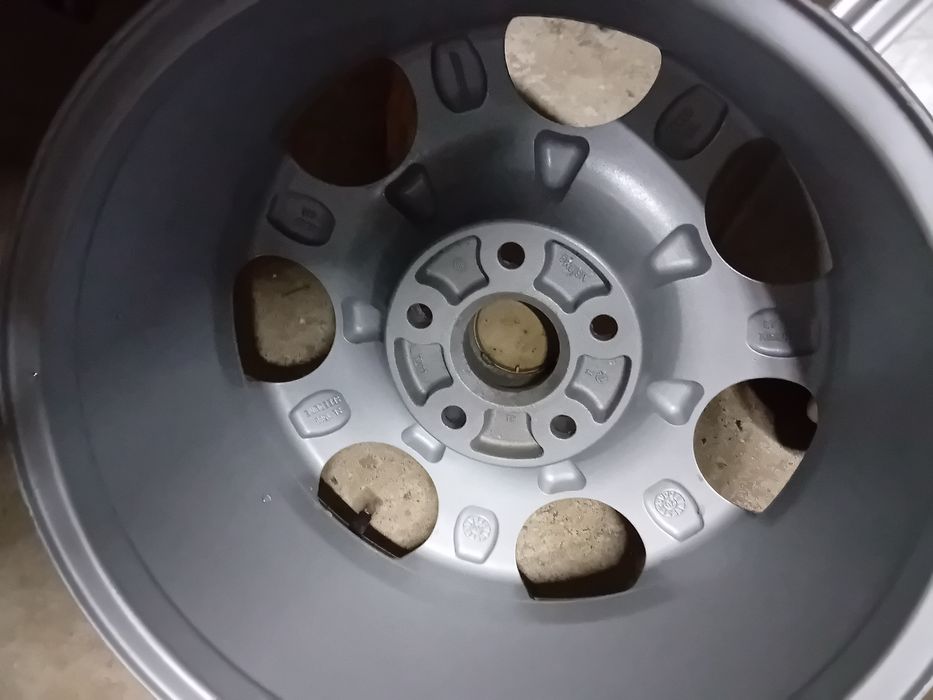 Alufelgi aluminiowe r16 audi 5x112 wraz z oponami zimowymi