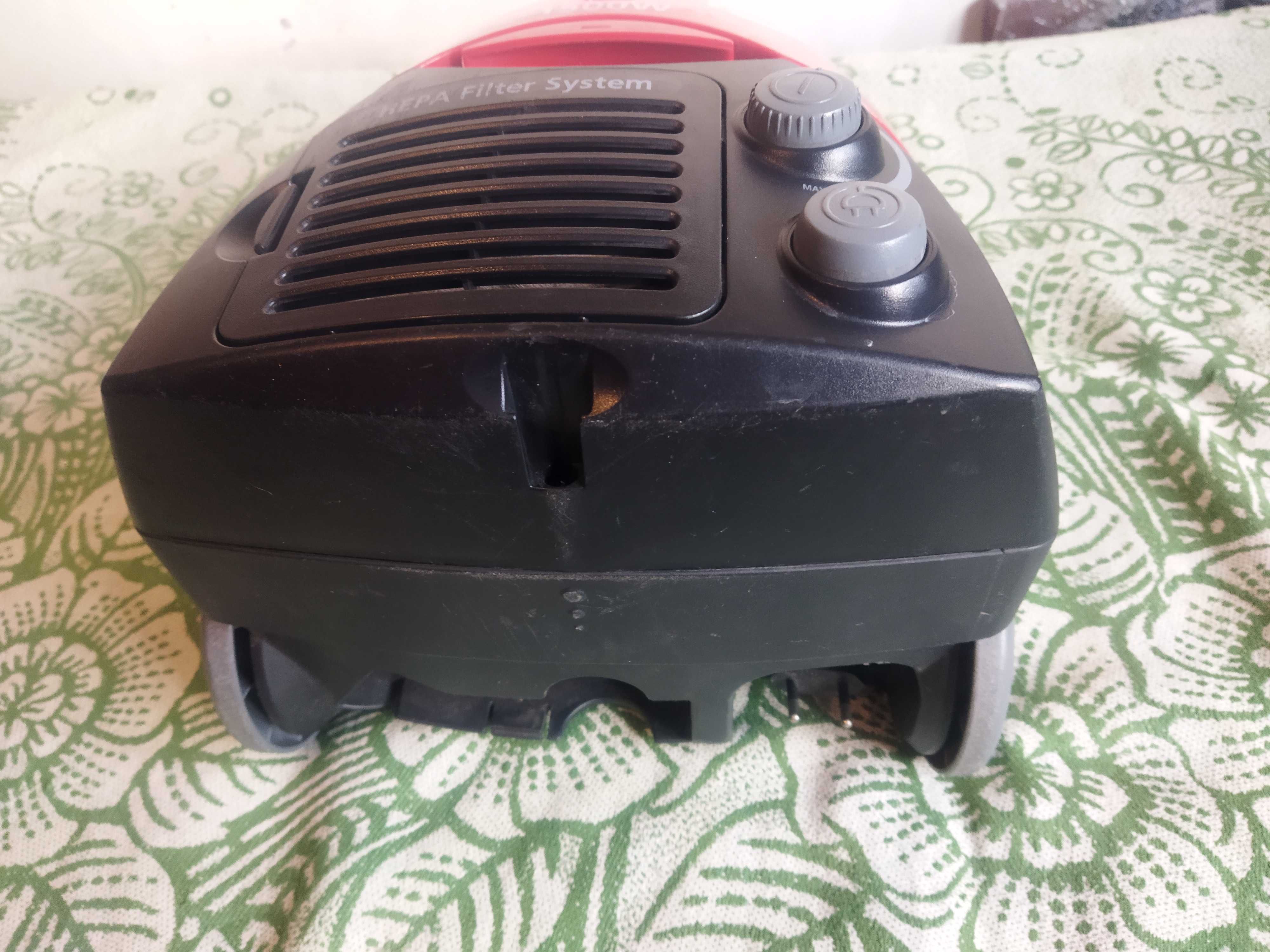 Пылесос Samsung с мешком модель SC-4047 1500W.