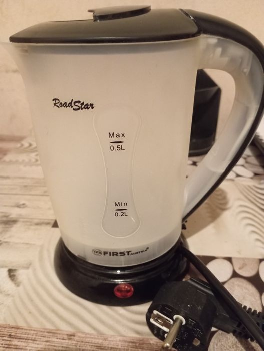 Продам Електро-чайник.