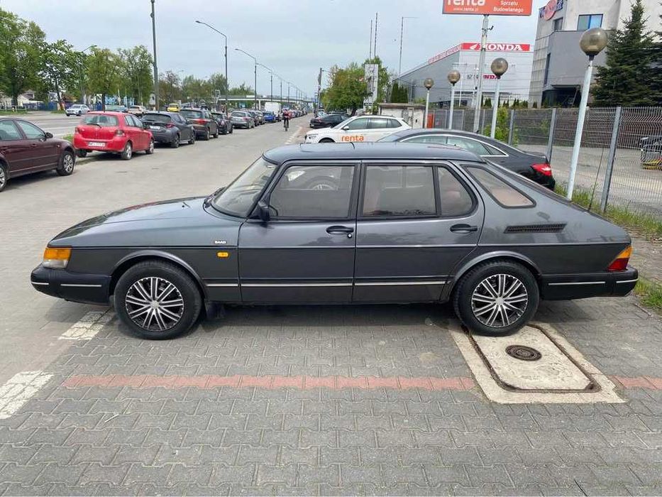Saab 900i 2.0-16 benzyna rocznik 1989