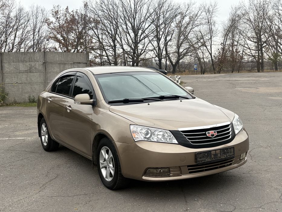 Гарна Geely Emgrand 7