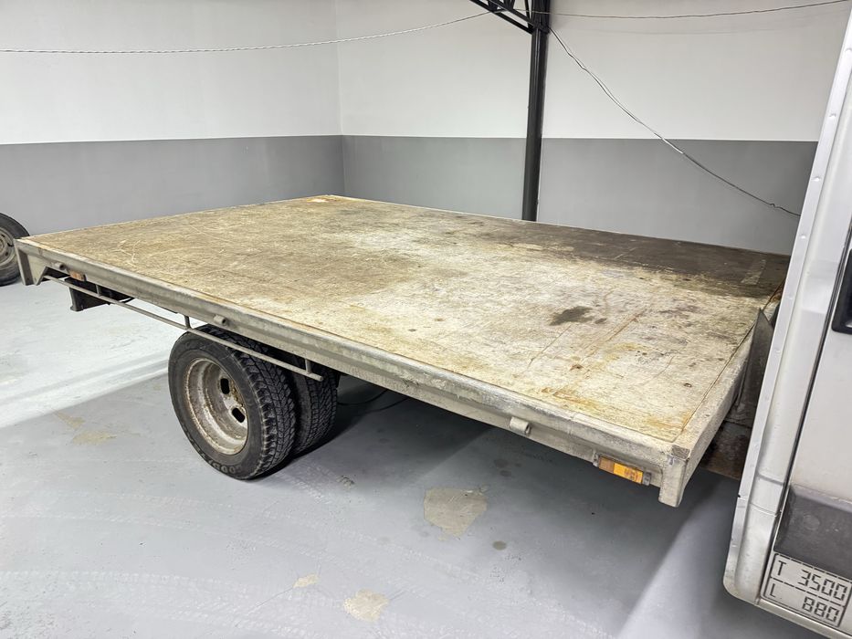 Вантажна платформа