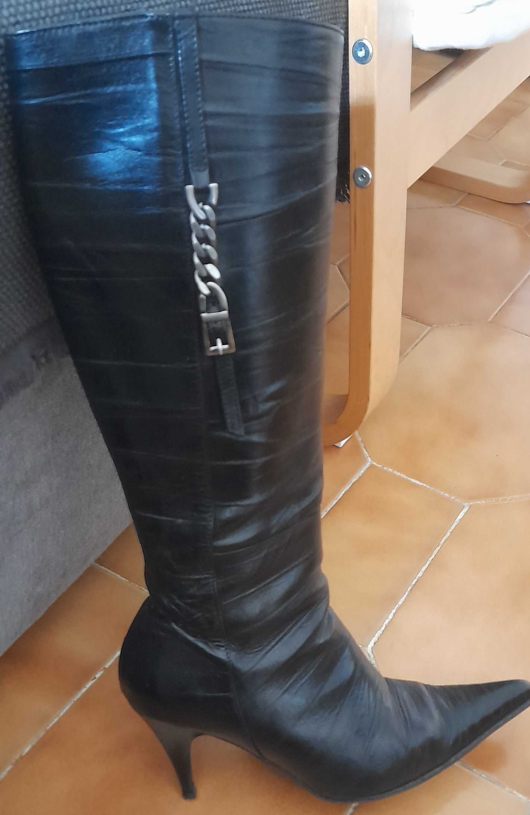Botas cano alto 38