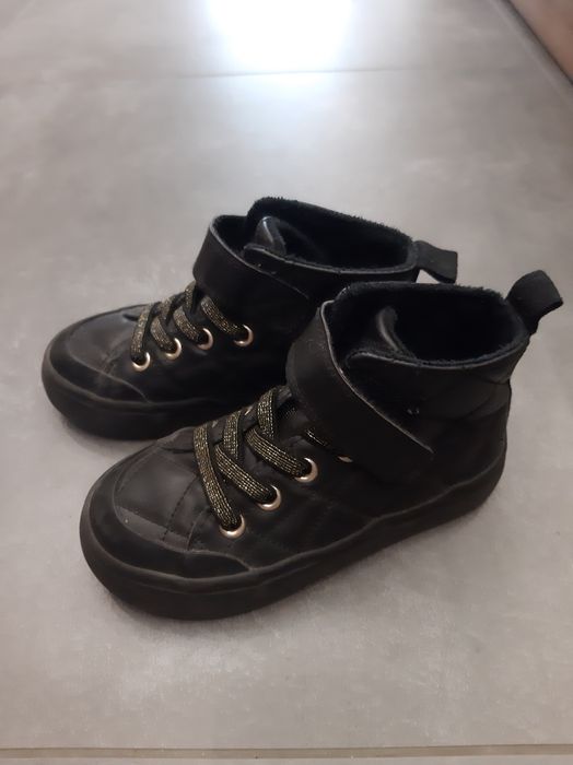 Czarne trampki H&M wysokie ciepłe rozm.26 ekoskóra