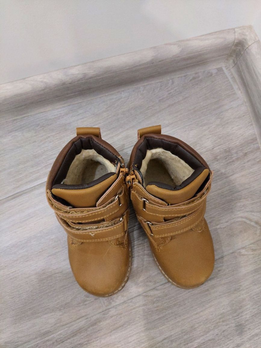 Дитячі черевички
