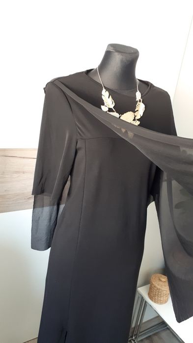 Wieczorowa sukienka COS 40