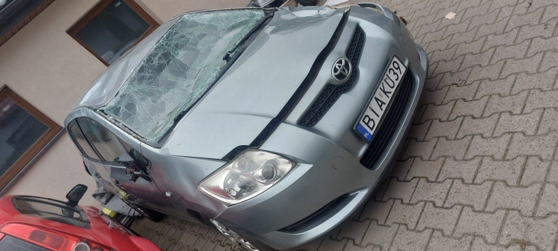 Toyota Auris 1.3 benzyna 2009