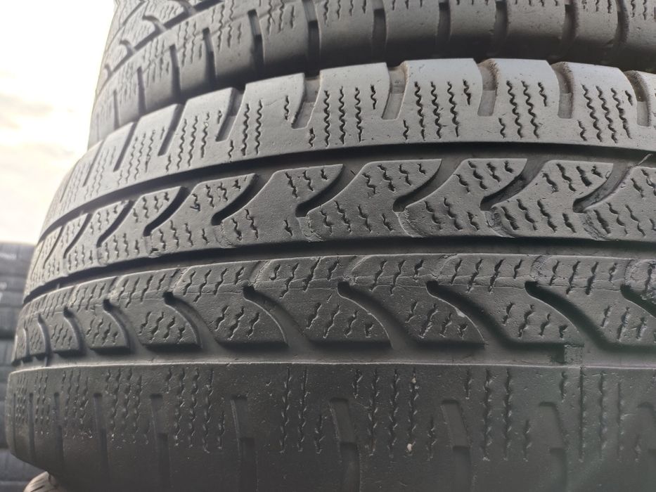 Шини резина зима R15c