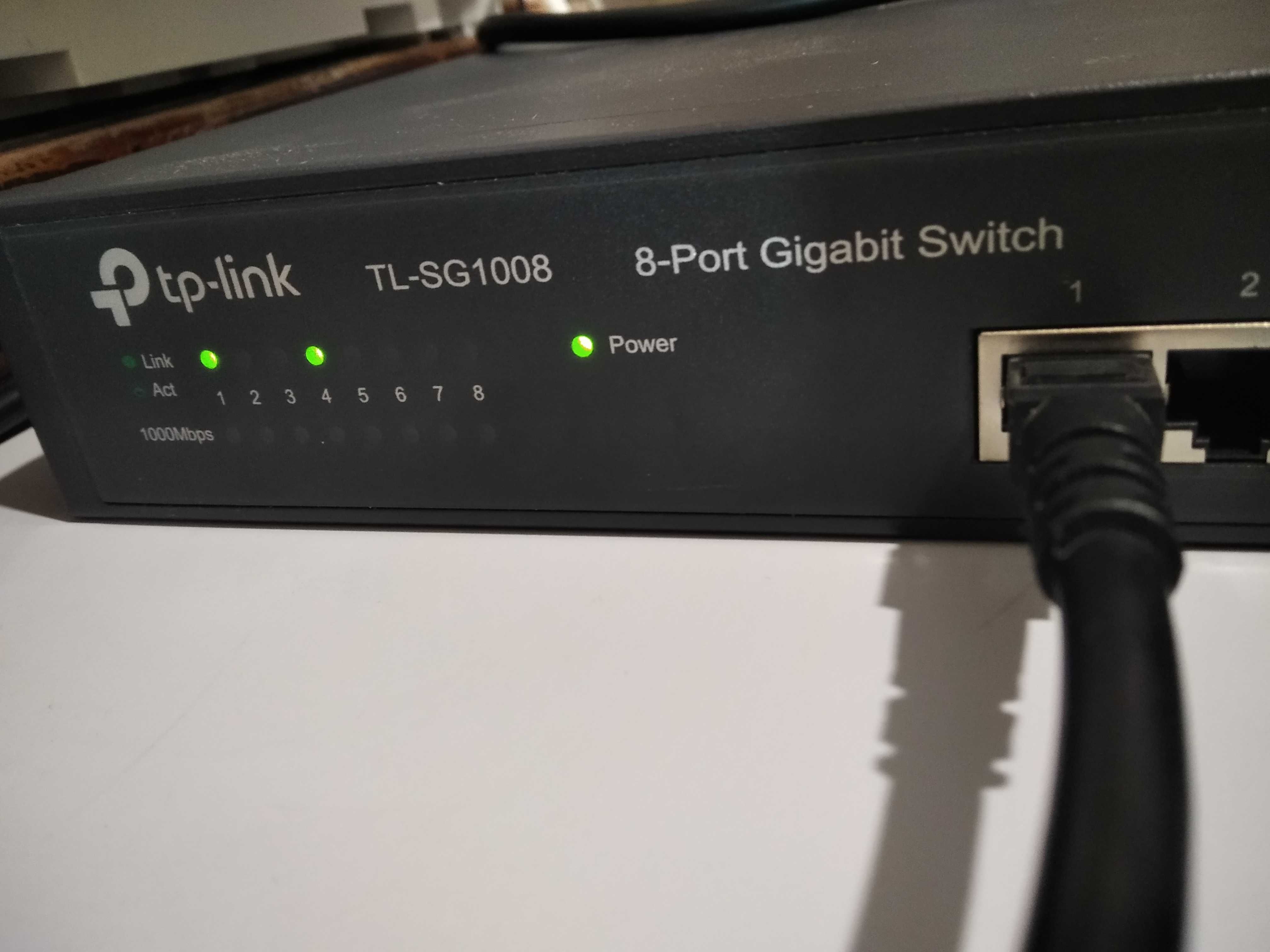 Комутатор TP-LINK TL-SG1008 гігабитний
