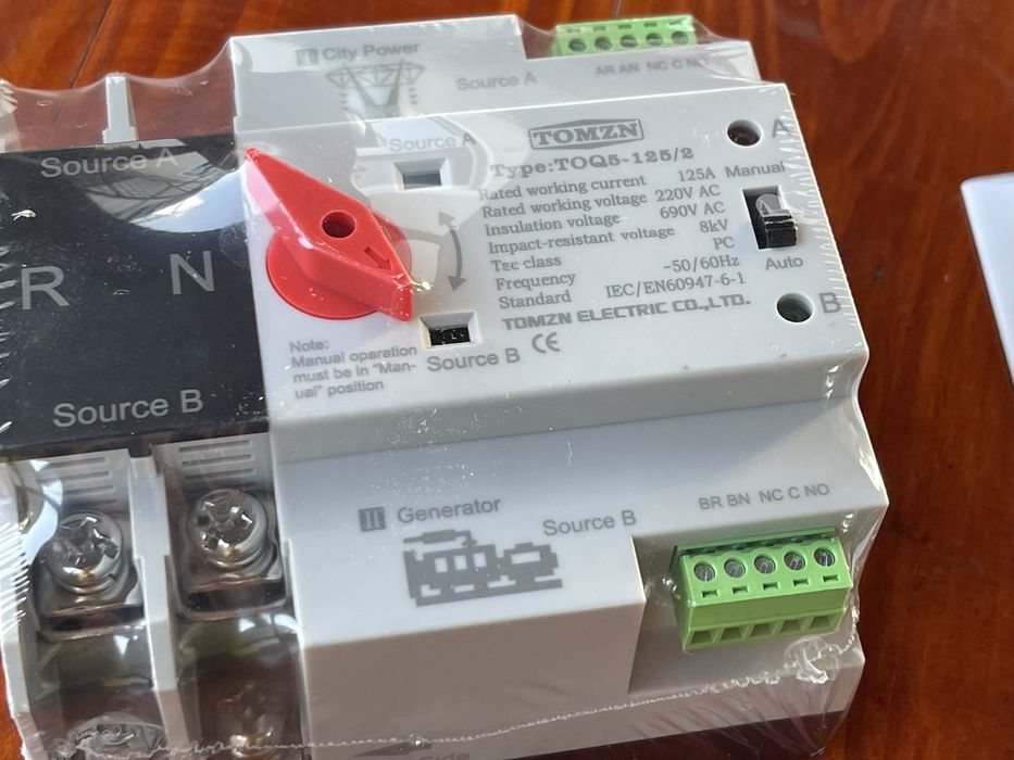 Авр автомат вводу резерву 125А TOMZN, AVR