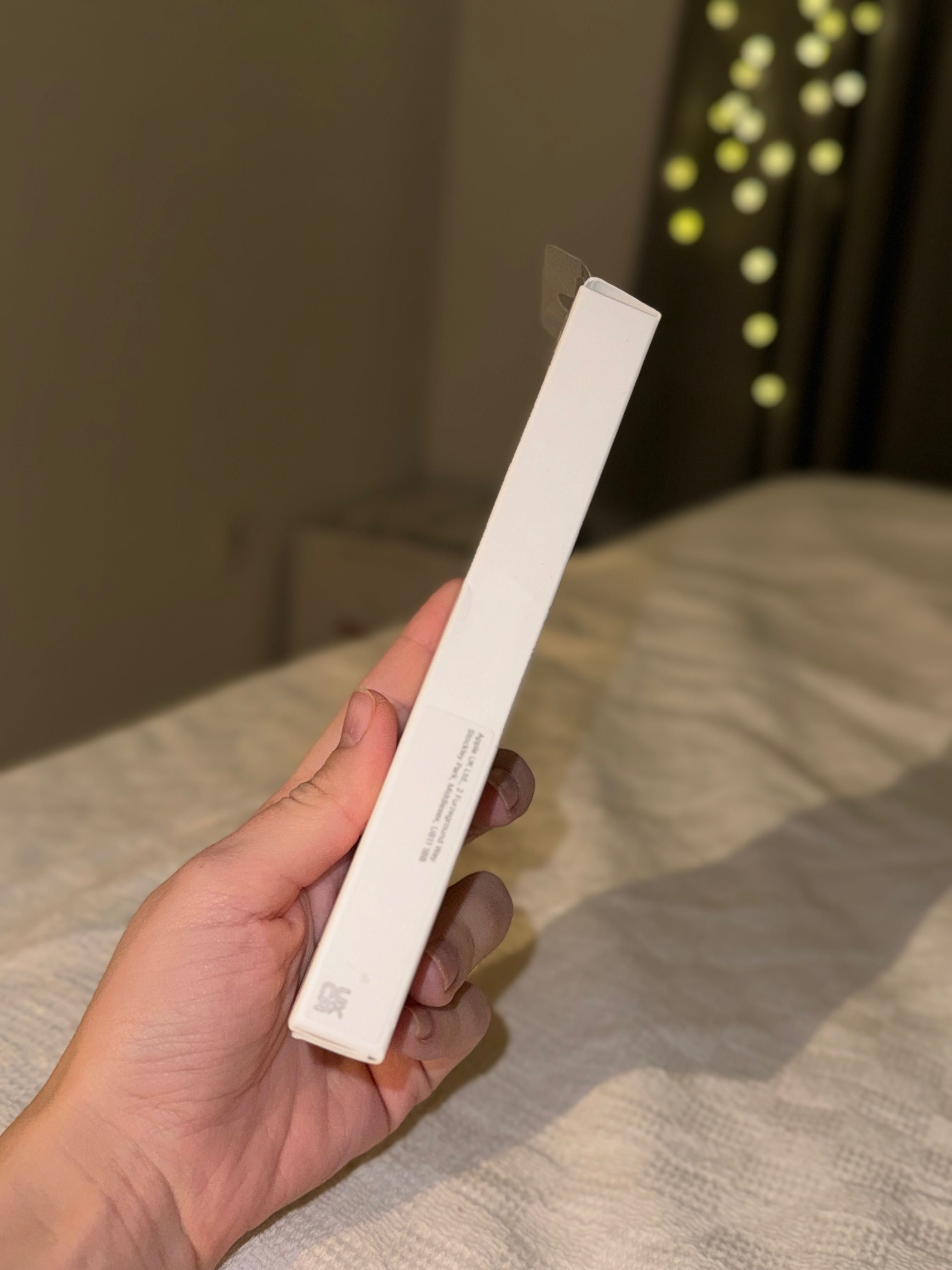 Lightning to
SD Card Camera Reader