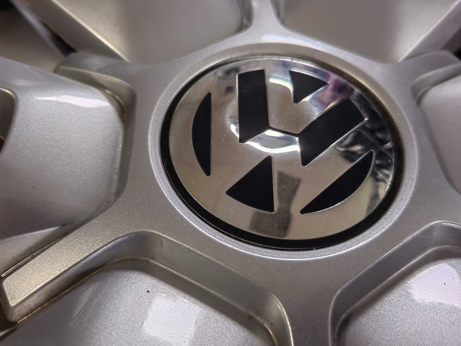 Kołpaki VW 16" Golf V VII Passat 5C0.601.147 Org Beetle Tiguan Touran