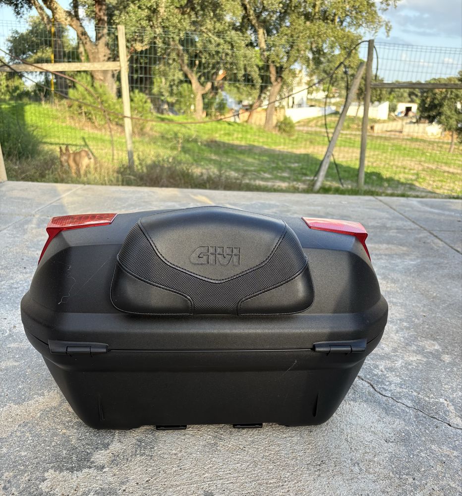Top Case Givi B47 Blade 47 Litros
