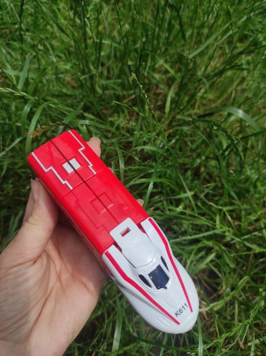 Робот поїзд трансформер