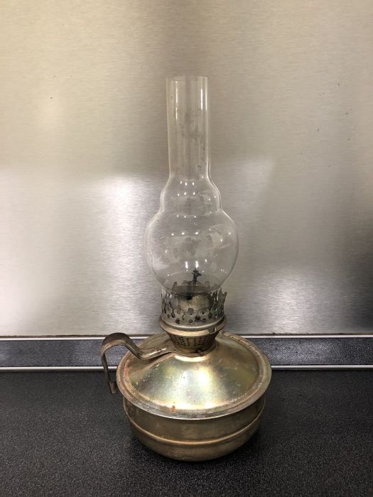 Керосиновая лампа