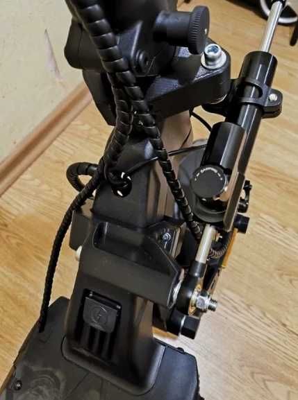 MOCOWANIE uchwyt do amortyzatora skrętu Kukirin G2 Master