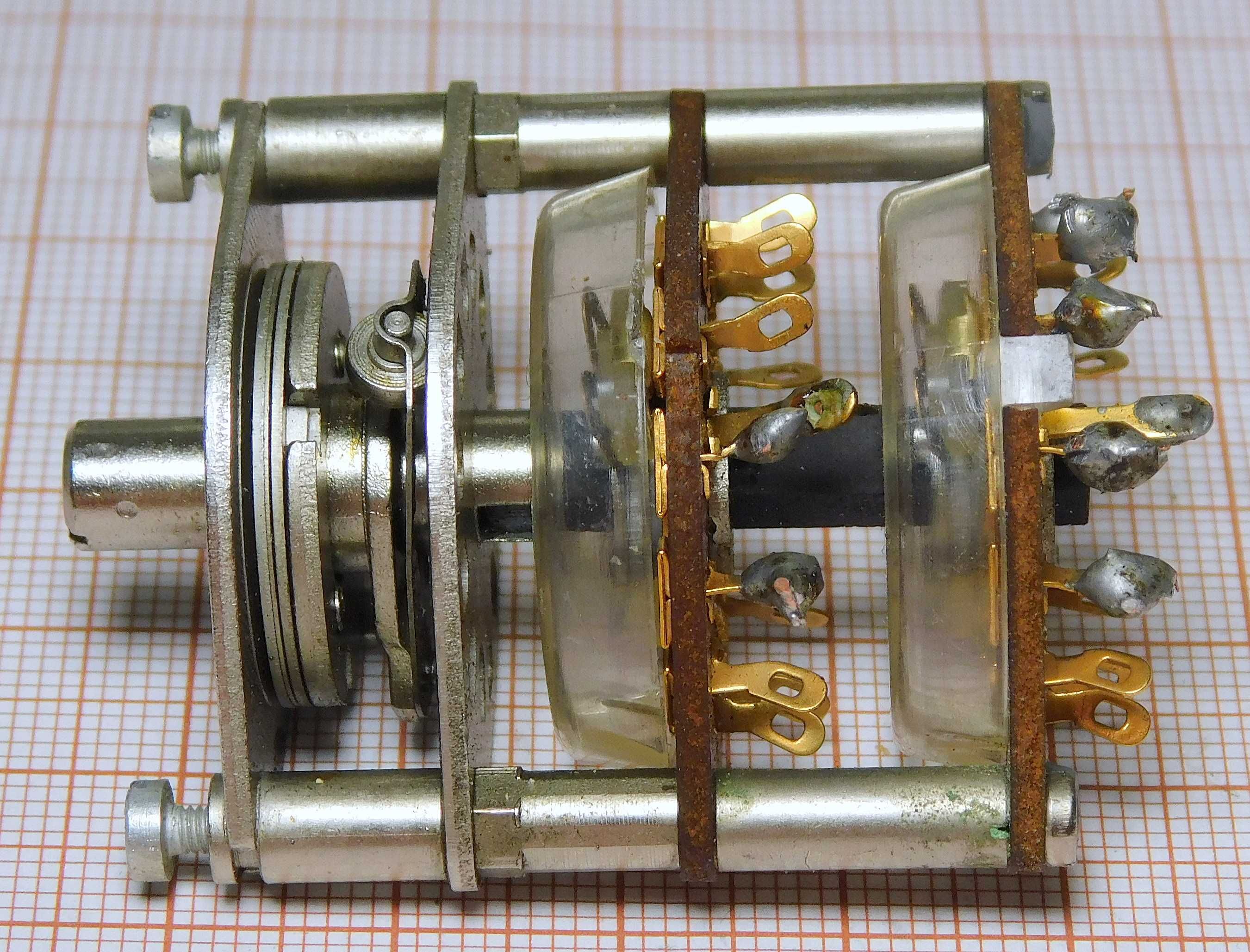 Przełącznik profesjonalny 12-obr C40315 SIEMENS pozłacany [085]8