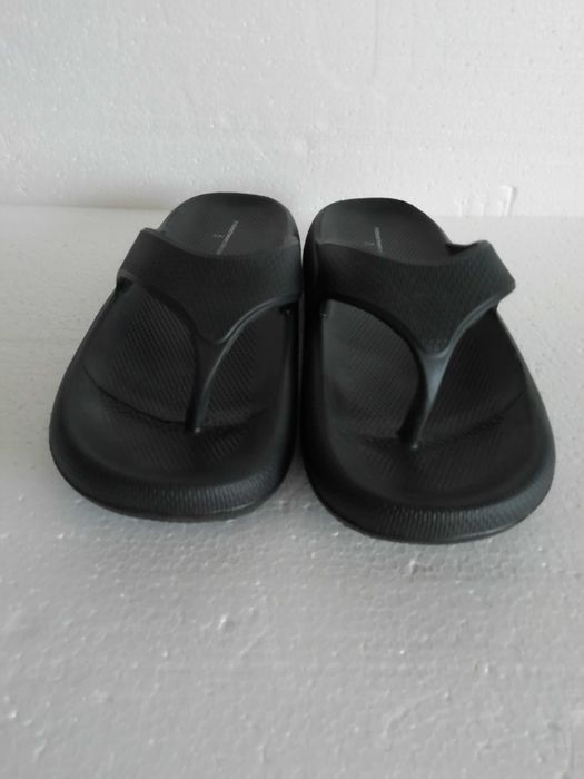 Chinelos Negros "The Beach Wear Collection" 41/42