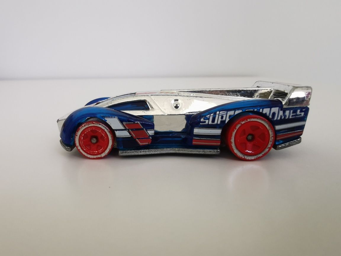 Hot Wheels Autko Resorak Electrack 2017 rok