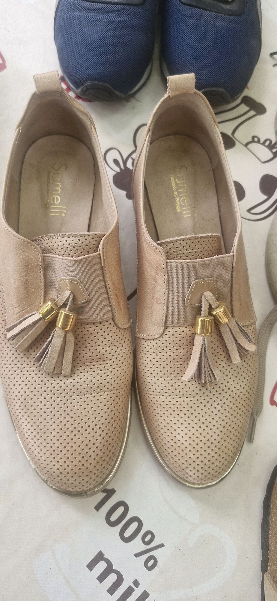 Sapatos semi novos