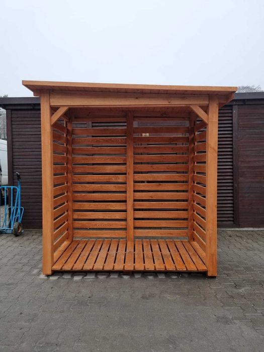 Drewutnia ogrodowa drewniana 2 x 1,1m, solidna wiata na drewno opałowe