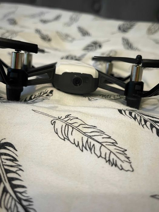 Dron DJI Tello + pad GameSir + 3 baterie