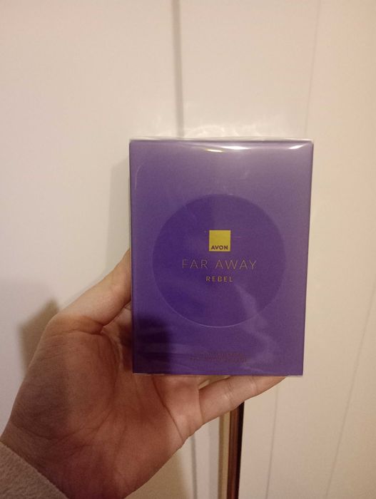 Woda perfumowana perfum Avon Far Away Rebel 50 ml nowa w folii prezent