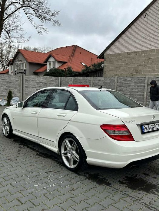 Mercedes Benz AMG C200 kompressor 1.8 183km