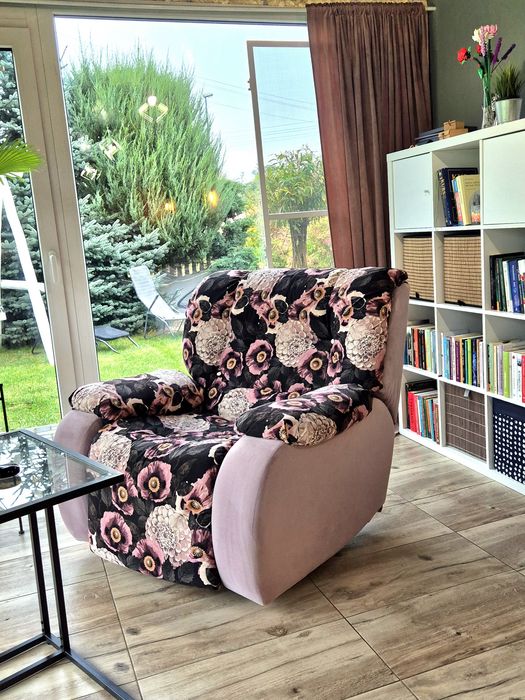 Fotel BUJANY tapicerowany.  TRANSPORT