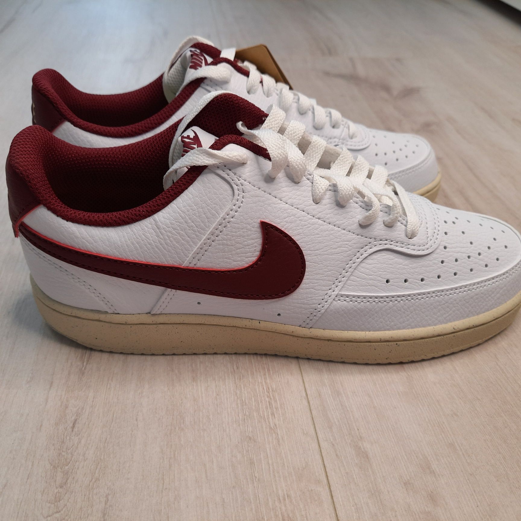 Оригінальні жіночі кросівки Nike COURT VISION LOW NEXT NATURE WHITE DH