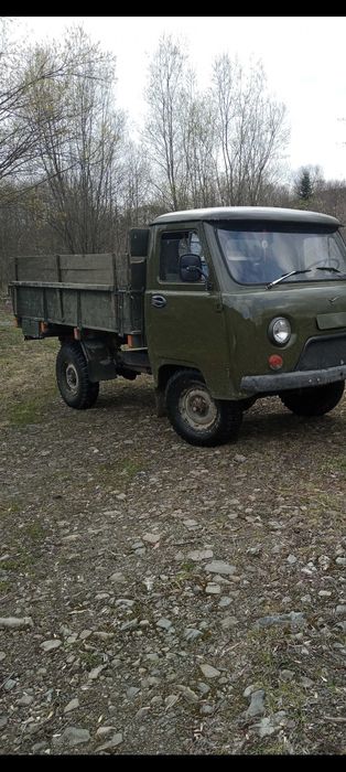 Уаз бортовий бензин