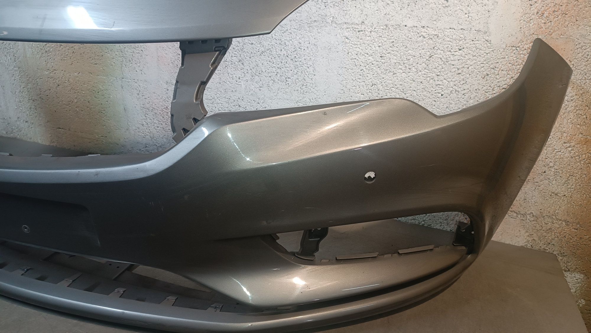 Vendo parachoque de frente Opel Astra K ano 2015/19