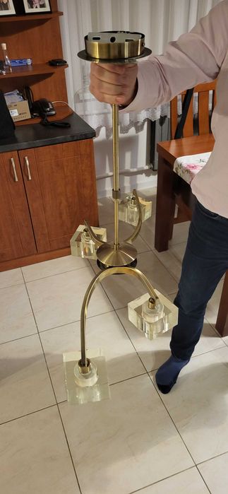 żyrandol lampa złota szklane klosze