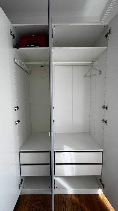 Roupeiro armário modular PAX branco com porta espelho 125cm largura