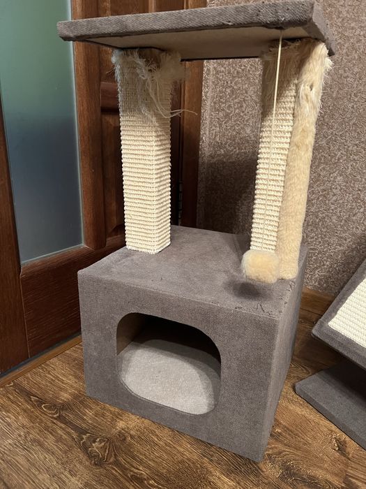 Кігтеточка для кота з будиночком