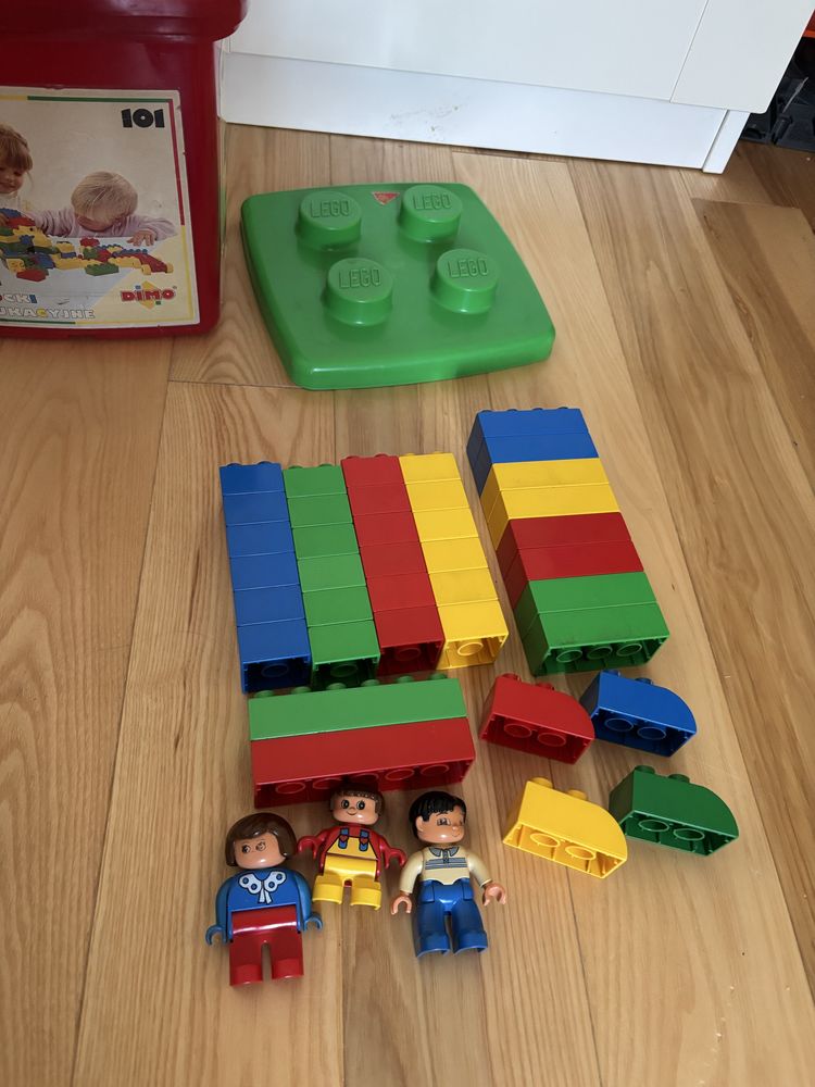 Klocki LEGO Duplo – zestaw klocków + figurki + pudełko