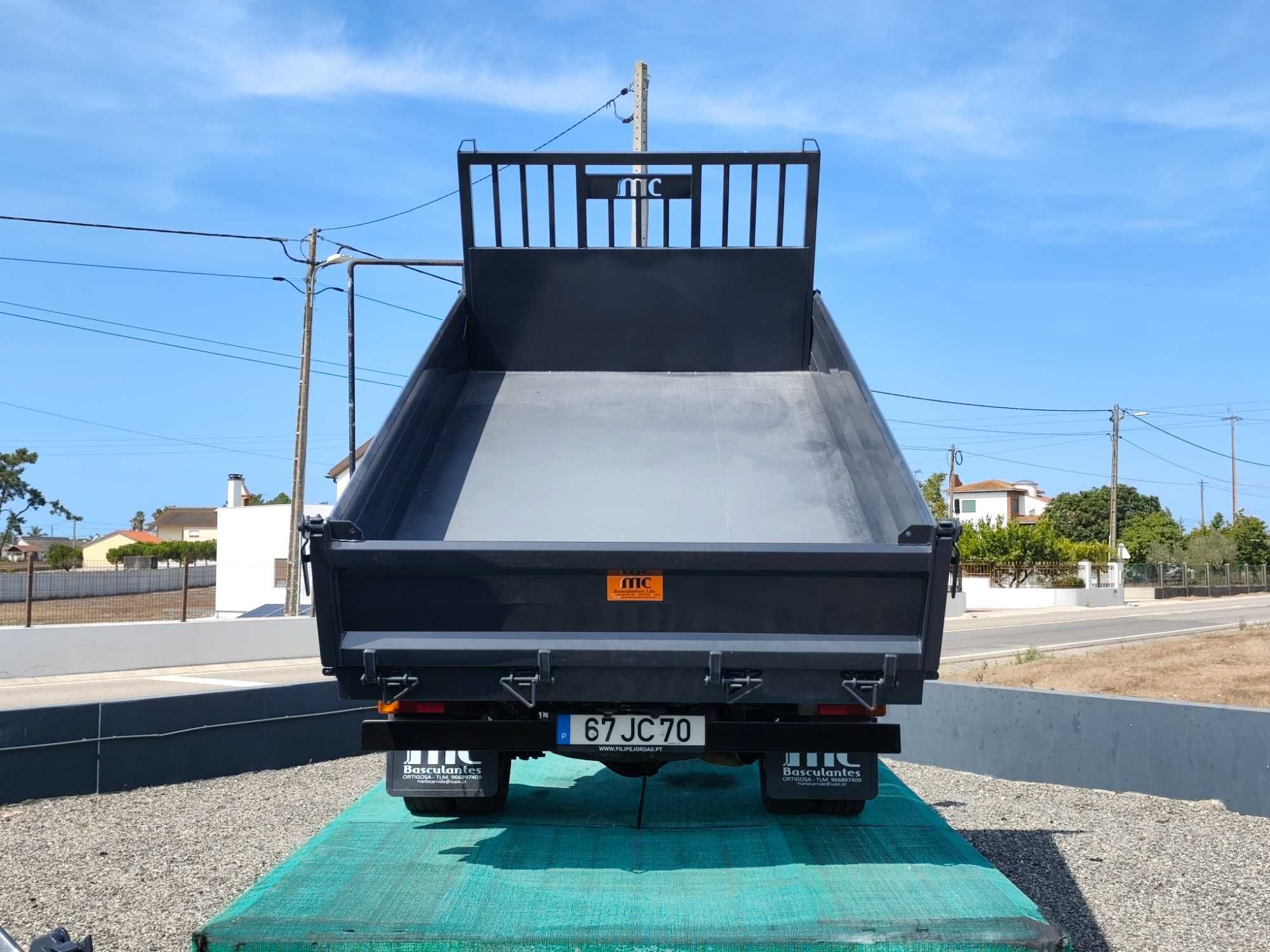 Toyota Dyna 3.0 d4d com bascula nova