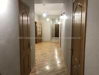 Продам 4к кв.у центрі міста 120тис.з послугами АН  М52