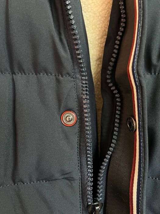 Продам зимову чоловічу куртку в ідіальному стані.